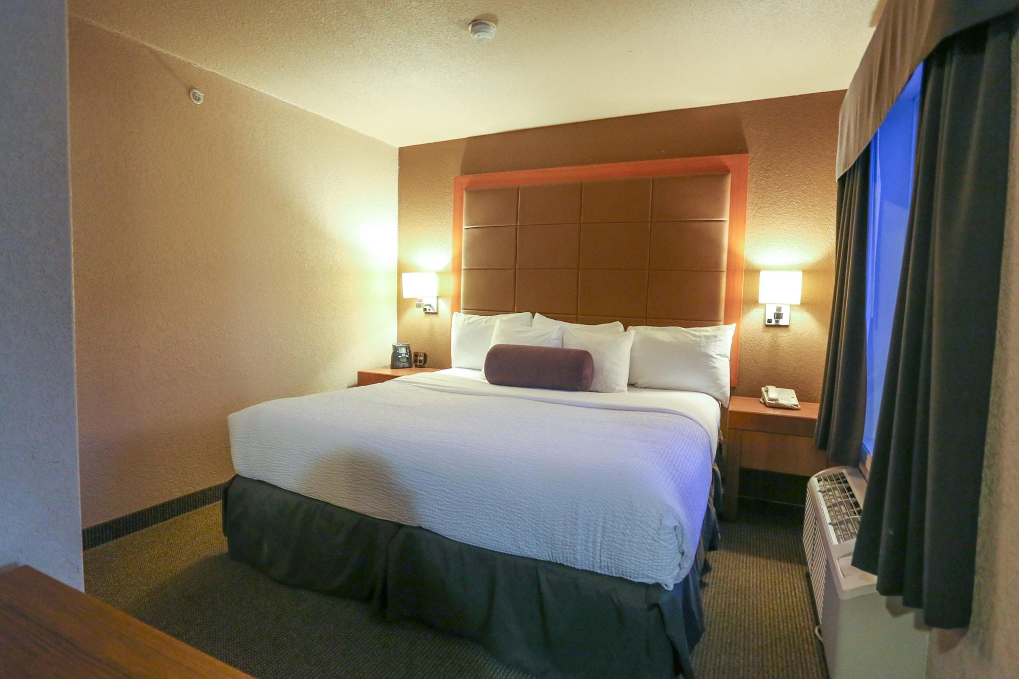 Days Inn By Wyndham Calgary Airport Esterno foto