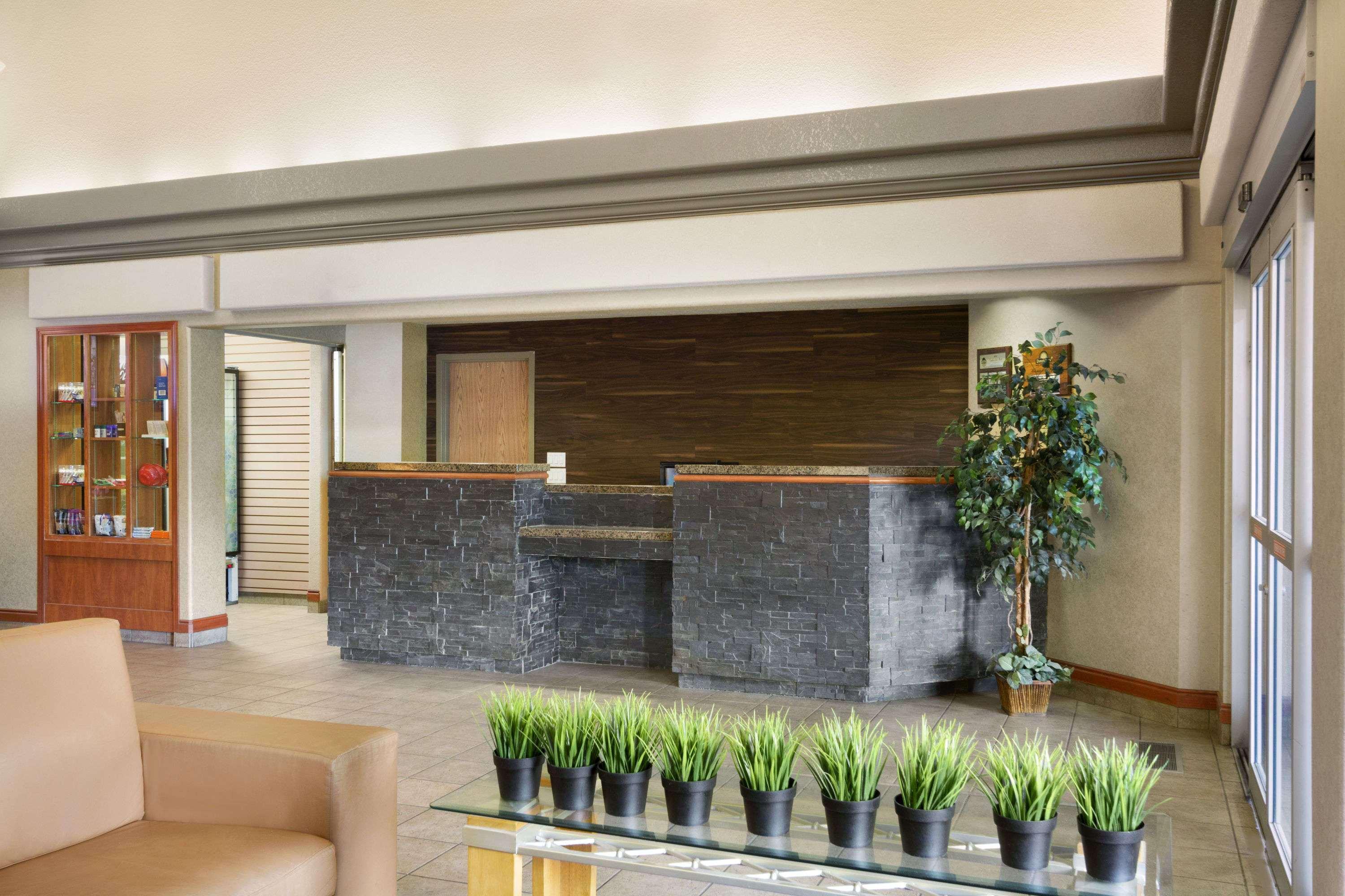 Days Inn By Wyndham Calgary Airport Esterno foto
