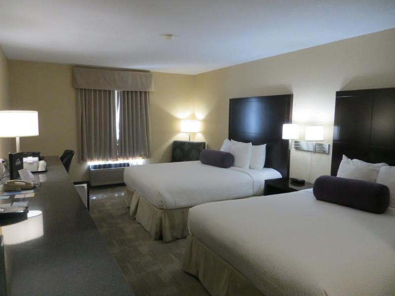 Days Inn By Wyndham Calgary Airport Esterno foto